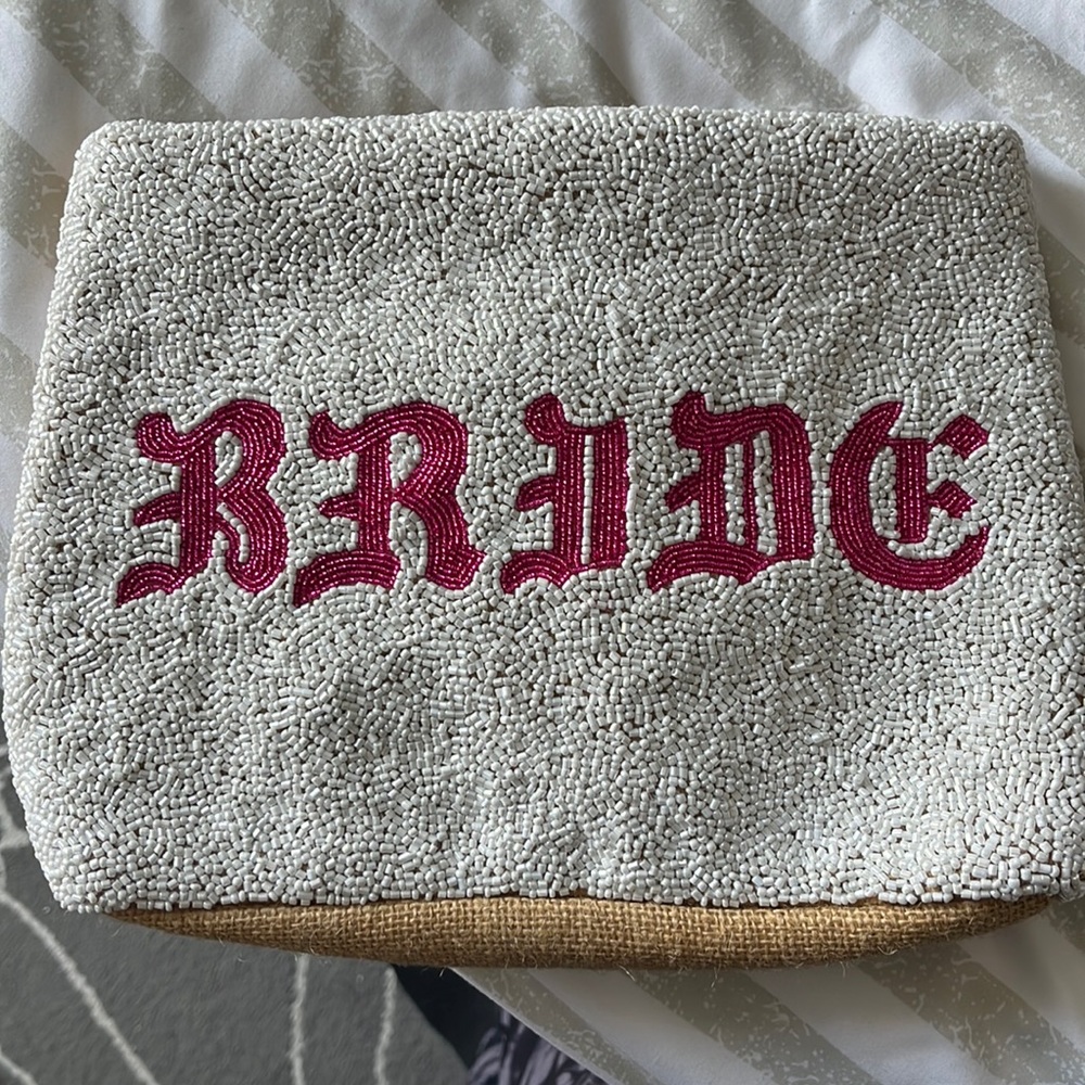 Bride clutch